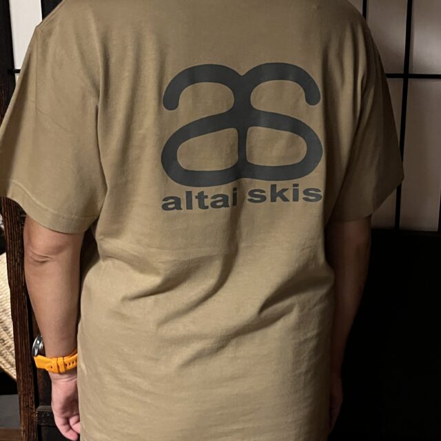 Altai Skis JapanのオリジナルTシャツバック